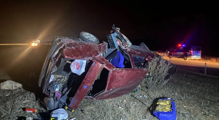 Afyon'da Feci Kaza! Şarampole Yuvarlanan Otomobilin Sürücüsü Hayatını Kaybetti