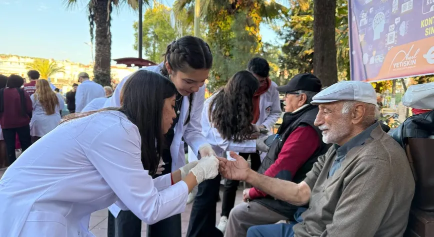 Aydın'da Geleceğin Doktorları İş Başında: Ücretsiz Sağlık Taramalarıyla Topluma Dokunuş!
