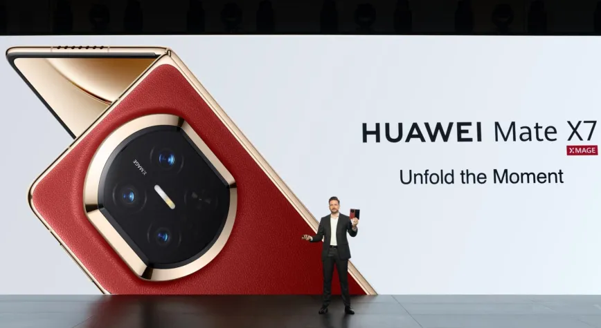Huawei Dubai'de Teknolojiye Yön Verdi: FreeClip 2 ve Mate X7 ile Yeni Nesil Amiral Gemileri Tanıtıldı!
