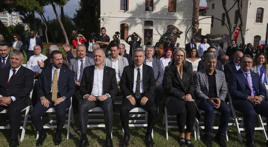 İzmir Kültür Yolu Festivali Başladı: 9 Gün Boyunca Sanat Şöleni!