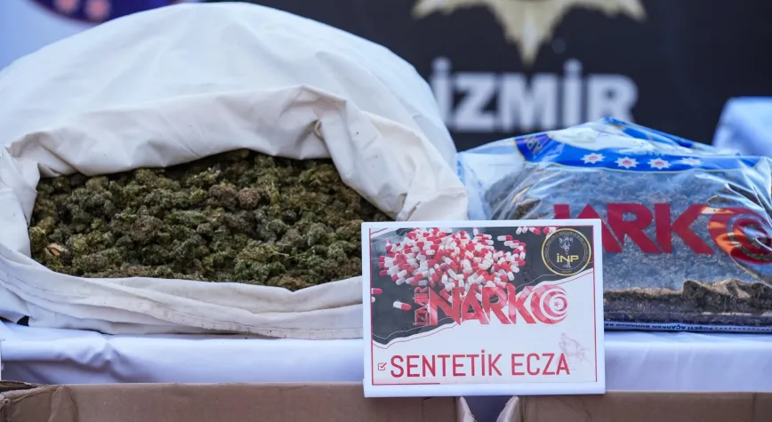 İzmir'de Uyuşturucuya Geçit Yok: Bir Haftada 46 Tutuklama, Milyonlarca Hap Ele Geçirildi