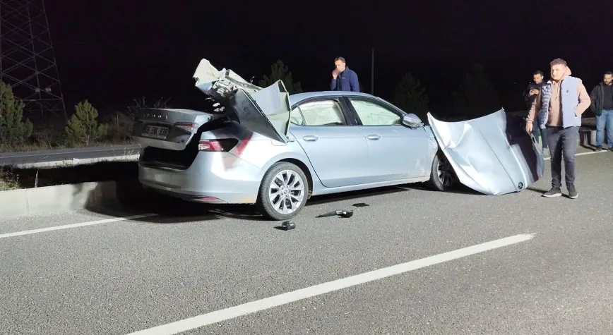 Kütahya'da Feci Kaza! Kamyonla Çarpışan Otomobil Sürücüsü Hayatını Kaybetti