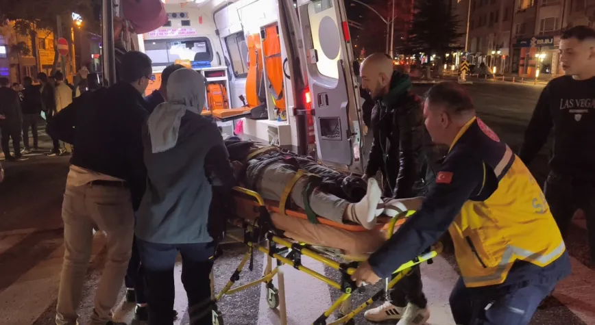 Kütahya'da Feci Kaza! Otomobil Motosiklete Çarptı: 2 Yaralı