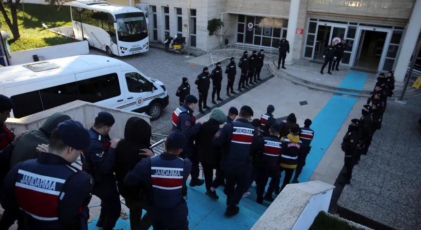 Muğla Merkezli DEAŞ Operasyonunda Nefes Kesen Gelişme: 18 Şüpheli Adliyede!