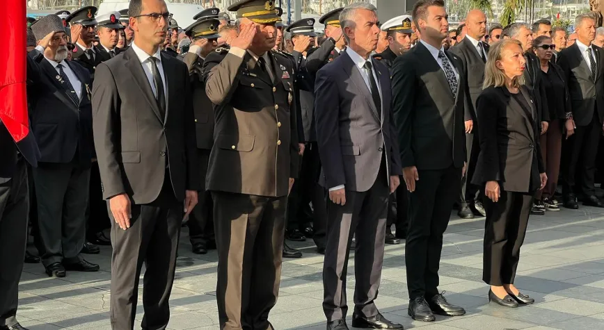 Muğla'da 10 Kasım Hüzünlü Anma: Atatürk Saygı ve Özlemle Anıldı!