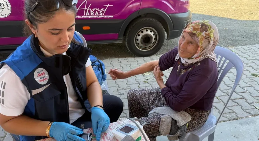 Muğla'da Dayanışma Otobüsü Köyleri Geziyor: Kadınlar ve Çocuklar Sevindi!