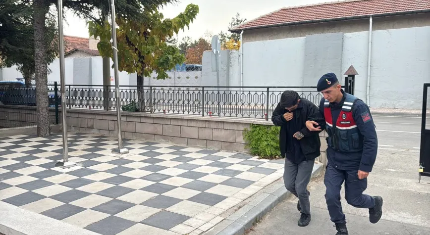 Son Dakika: Afyonkarahisar'da Telefon Dolandırıcılarına Büyük Operasyon! 4 Tutuklama